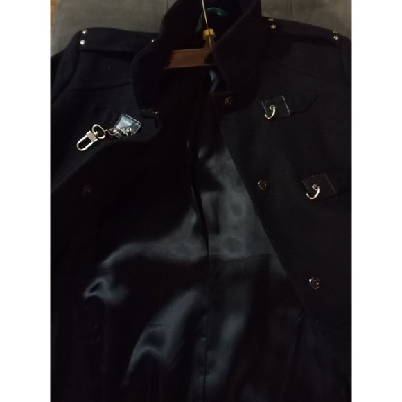 Womens Trench Coat. - Picture 2 of 4
